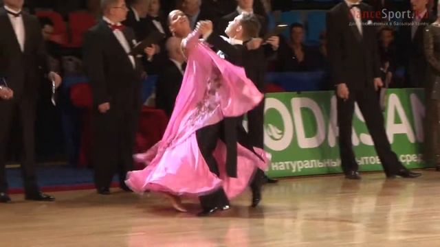 Кирилл Иванов - Ирма Болотаева, 1/2 Slow Fox смотреть онлайн