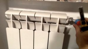 Установка термостатической головки Giacomini на радиатор