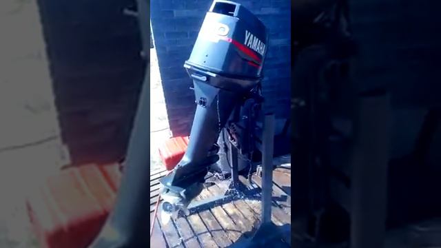 Yamaha 40 трехцилиндровая смотреть онлайн