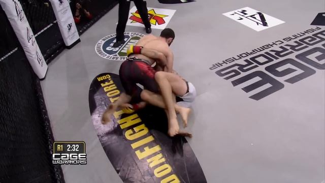 Cage Warriors 73: Lew Long vs. Matt Inman смотреть онлайн