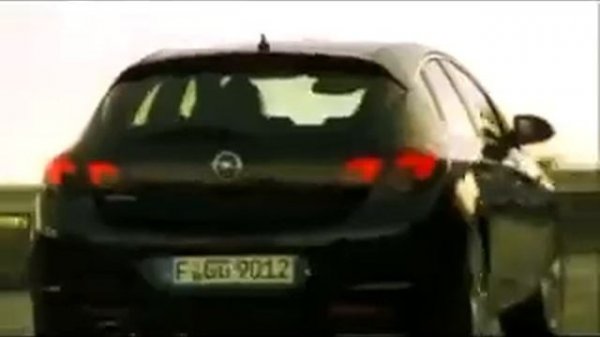 Opel Astra (J) Reklamı 2010