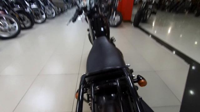 Мотоцикл SUZUKI TU250G GRASSTRACKER артикул S33353 Мотосалон Мегамото смотреть онлайн