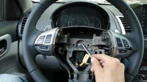 Как снять руль на Митсубиси Pajero Sport