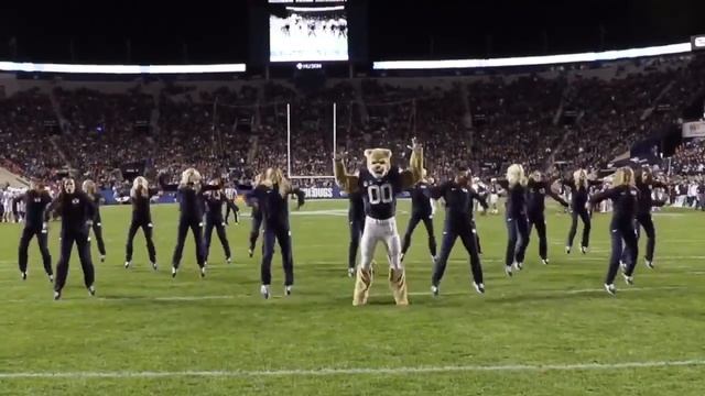 Cheerleading Dance break / Танцевальная пауза смотреть онлайн