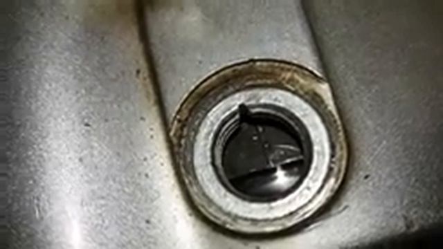 Регулировка клапанов M1NSK D4 125 смотреть онлайн