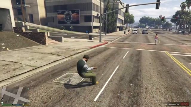 Как сделать сальто в гта 5,надо прыгнуть и ударить,сначала надо прыгнуть а потом ударить