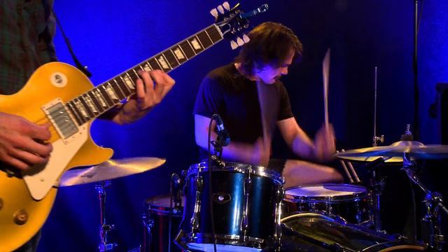Black Cadillacs - Find My Own Way смотреть онлайн