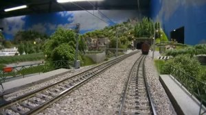 ВИД ИЗ КАБИНЫ МАШИНИСТА МАКЕТ ЖЕЛЕЗНОЙ ДОРОГИ ВИДЕО 1