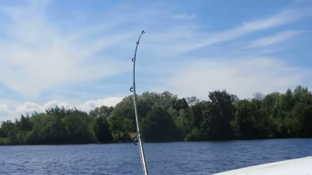 Моторная лодка Сарепта. Тест только что установленного мотора Ямаха 50. смотреть онлайн