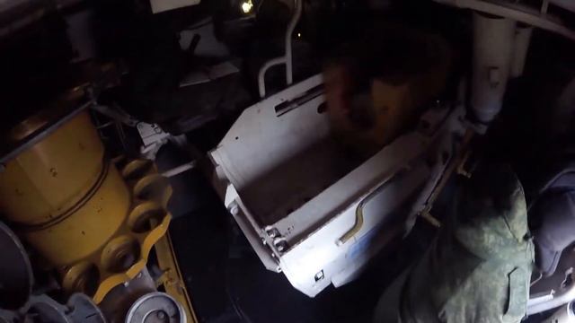 Disguised 152 mm self-propelled howitzers 2S3 "Akatsiya" fire смотреть онлайн