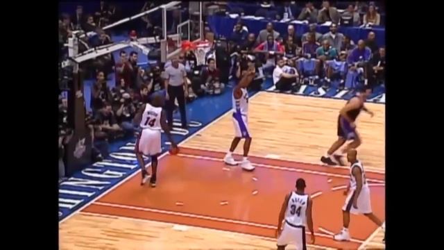 Stephon Marbury Pulls Off His Legendary Ball Fake on Vlade Divac (2001 ASG) смотреть онлайн