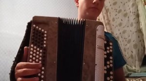 Первый урок игры на баяне! Здесь основы!