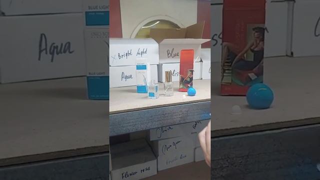Carlo Bossi mini ze sprayem смотреть онлайн