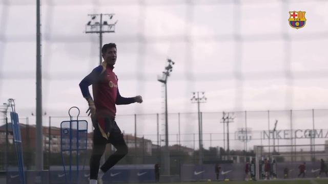 ?❓FERMÍN LÓPEZ squad number REVEALED at training ? смотреть онлайн