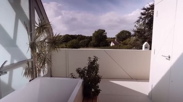 Top 10 Unusual Buildings in The World