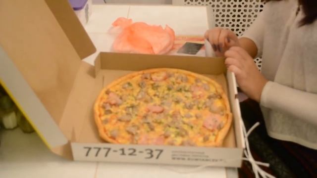 Дегустация пиццы Румянцев. Дегустатор Марина.