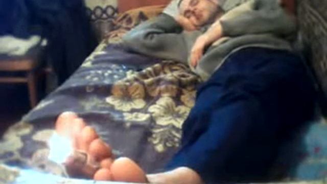 Велосипед на кровати.DAT смотреть онлайн