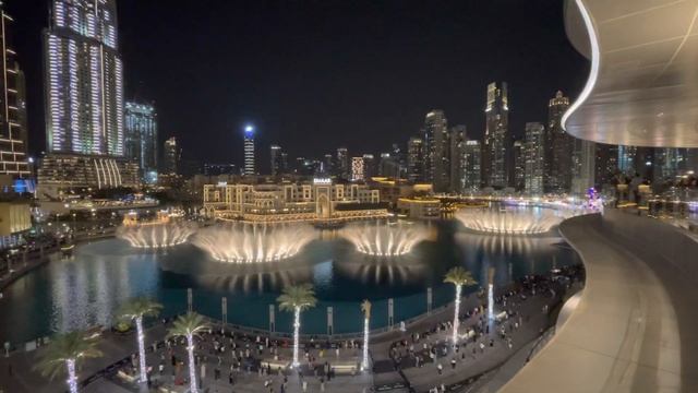 Поющие Фонтаны в Дубай Молл. The Dubai Mall смотреть онлайн