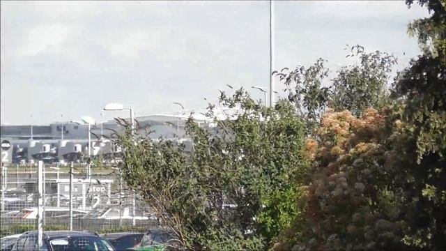 Plane Spotting at London Heathrow Airport, RW09L Arrivals | 18-04-17 смотреть онлайн