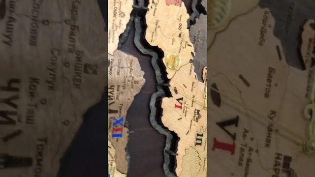 Кыргызстан Настенные часы. смотреть онлайн