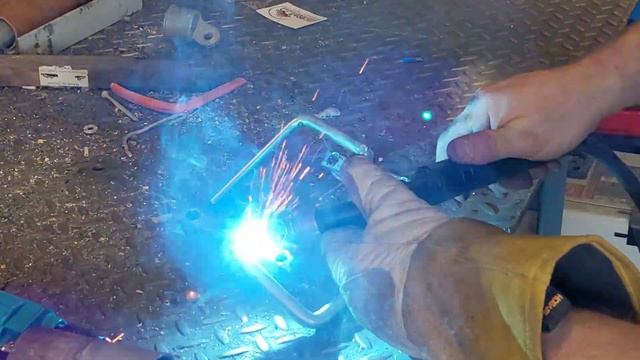 FlowMaster 40 vs 50 delta flow on a Fox Body Mustang смотреть онлайн