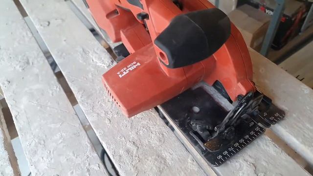 Аккумуляторная циркулярная пила Hilti SCW 22-A. Подробный обзор и тест циркулярной пилы Хилти смотреть онлайн