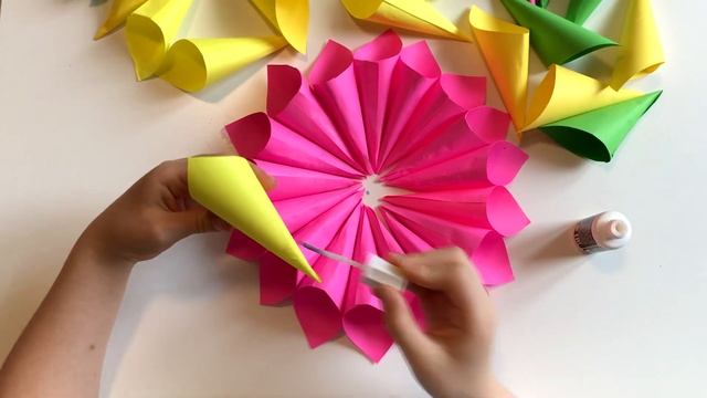 ЦВЕТОК Как сделать цветы из бумаги. Подарок Маме на 8 Марта Большие цветы (Эмилия) Оригами смотреть онлайн