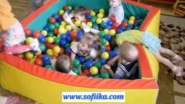 Шарики для сухого бассейна смотреть онлайн