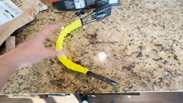 Steering Wheel Lock! Keep Your Car Safe! смотреть онлайн