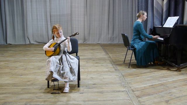 Антоненко Виктория, (соло) домра, 6 лет, С.Федоров «Волчок» смотреть онлайн
