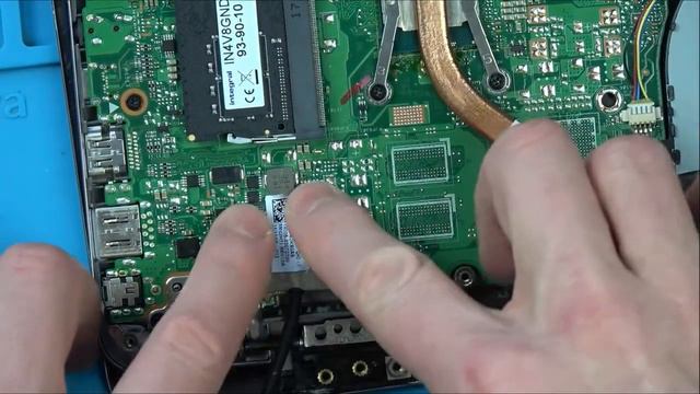 Как заменить шлейф матрицы на ноутбуке asus смотреть онлайн