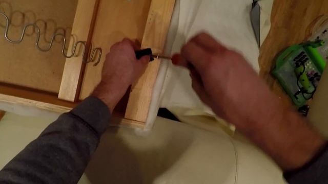 Замена пружин в диване за 2 минуты ремни Кевлар #Своимируками смотреть онлайн