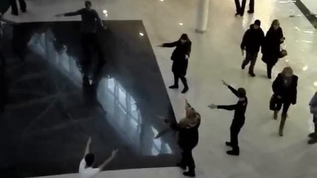 Флешмоб "Перестрелка" (Красноярск.ТРЦ "Планета" 28.11.10) смотреть онлайн