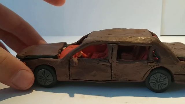 Машина из пластилина