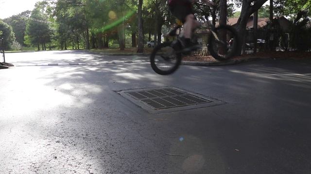 THE KEY TO LEARNING TRICKS IN BMX! смотреть онлайн