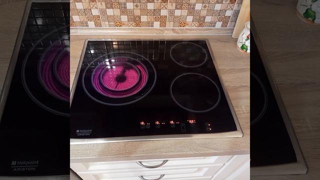 Электрическая плита. Самотест варочная поверхность Ariston Hotpoint сенсорное управление смотреть онлайн