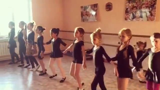 Ансамбль танца "Di-Lali". Репетиция, учим Лезгинку смотреть онлайн