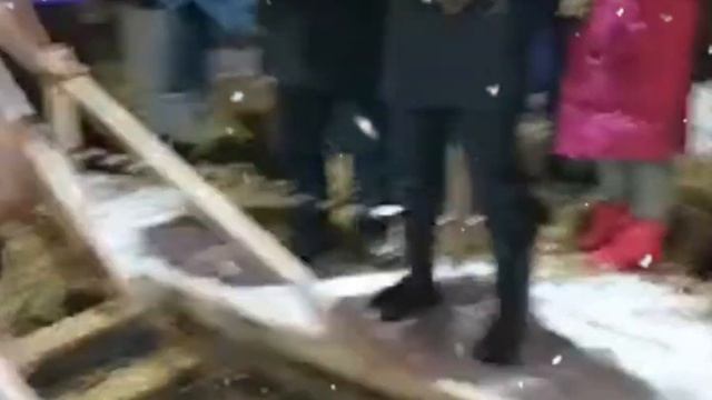Как сибиряки купались в −26 градусов Цельсия на Крещение смотреть онлайн