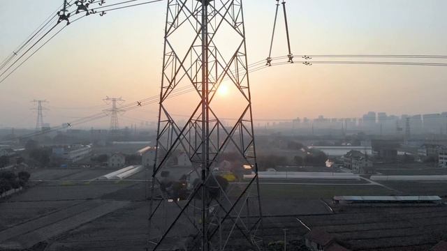 National Grid Analyzes Weather 40% Better on Oracle Cloud смотреть онлайн