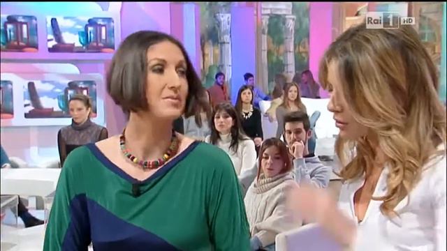 Deodorante in polvere e stick Rubrica Rai Lucia Cuffaro смотреть онлайн