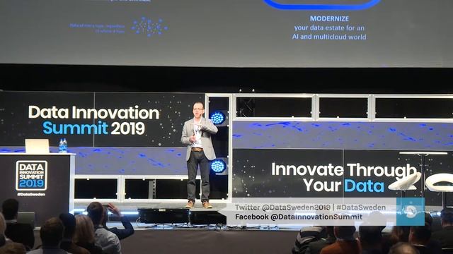 Demystifying Metadata Management and Data Catalogs: The Missing Link to AI - Jay Limburn, IBM смотреть онлайн