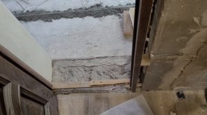 Переустановка ДВЕРИ. Работа над ошибками. Почему косяк УТЯНУЛО пеной?