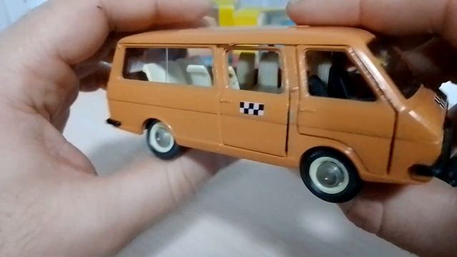 "Советский Саратов" А-18 РАФ-2203 Латвия 1:43 смотреть онлайн