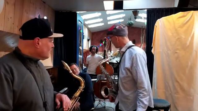 Archie's Ship Livestream 210421 смотреть онлайн