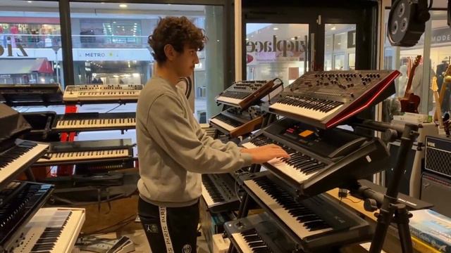 Test: Korg arrangeur EK 50 смотреть онлайн