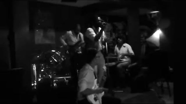 Crazy - Reggae Cover смотреть онлайн