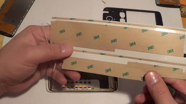 Видео ремонта телефона Леново. Замена LCD на Lenovo S820. Обзор.