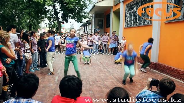 D.L. - Focus Best Dance Crew 2012 - 1 Week.mp4 смотреть онлайн