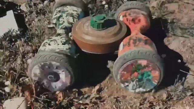 Машинка с сюрпризом для ВСУ Робот-камикадзе с миной ТМ-62 смотреть онлайн