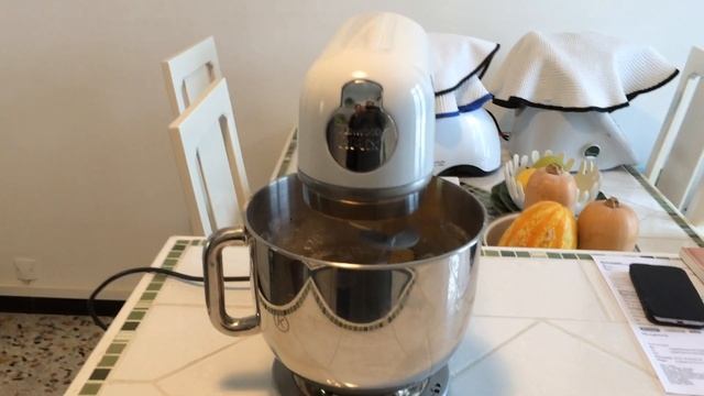 Kenwood Kmix problème de vibration смотреть онлайн